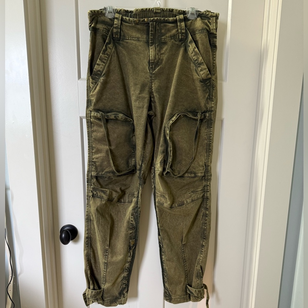 We The Free Khaki Cargo women’s Pants